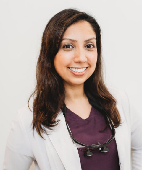 dr monika amlani